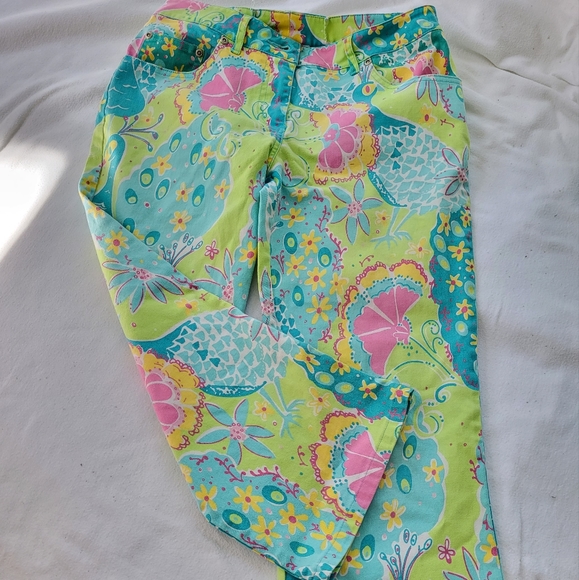 Lilly Pulitzer Cotton Stretch Peacock Capris - Picture 13 of 13